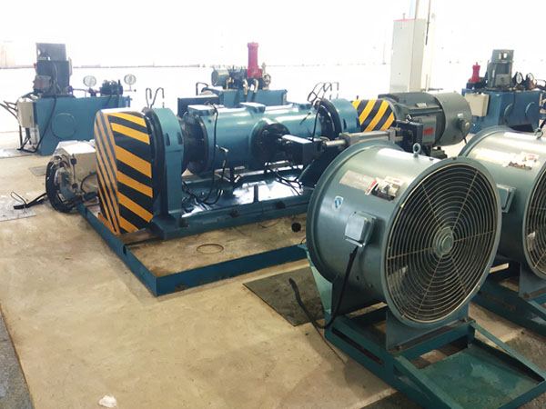 Railway axle box bearing testing machine