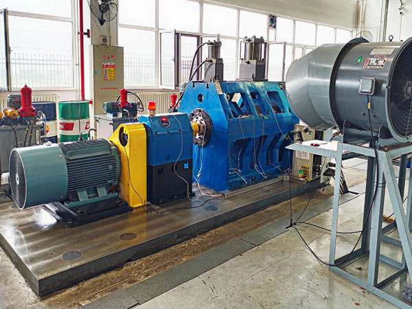 Full suspension bearing comprehensive testing machine